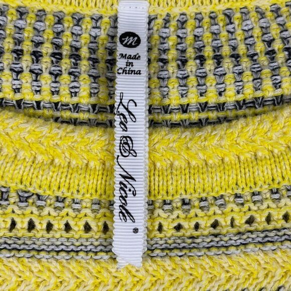 Leo & Nicole Sweater Womens M Knit Textured Long Sleeve Yellow Gray Striped - Picture 3 of 7